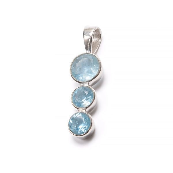 Aquamarine, silver pendant with three crystals