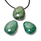 Aventurin, trumlat hänge med hål