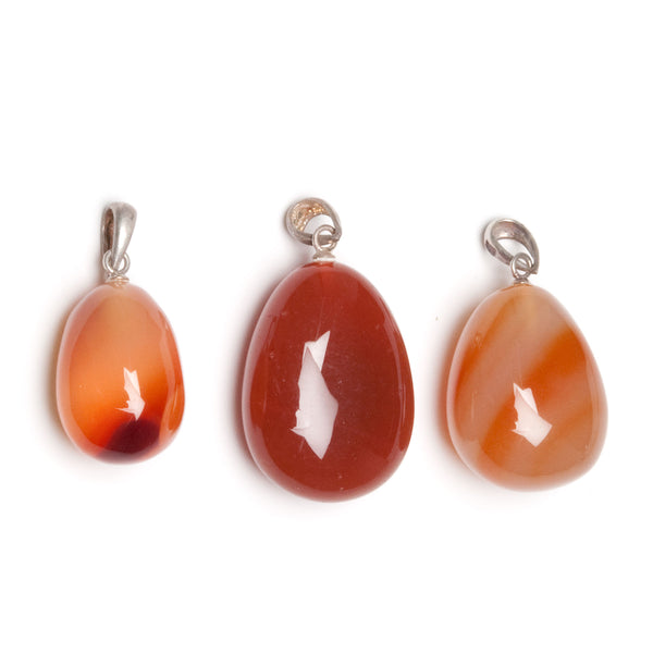 Carnelian small tumbled pendant with silver mount
