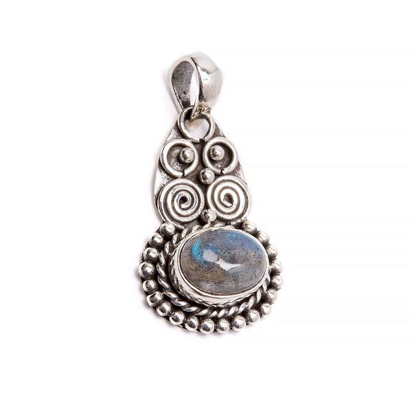 Labradorite, silver pendant with filigree
