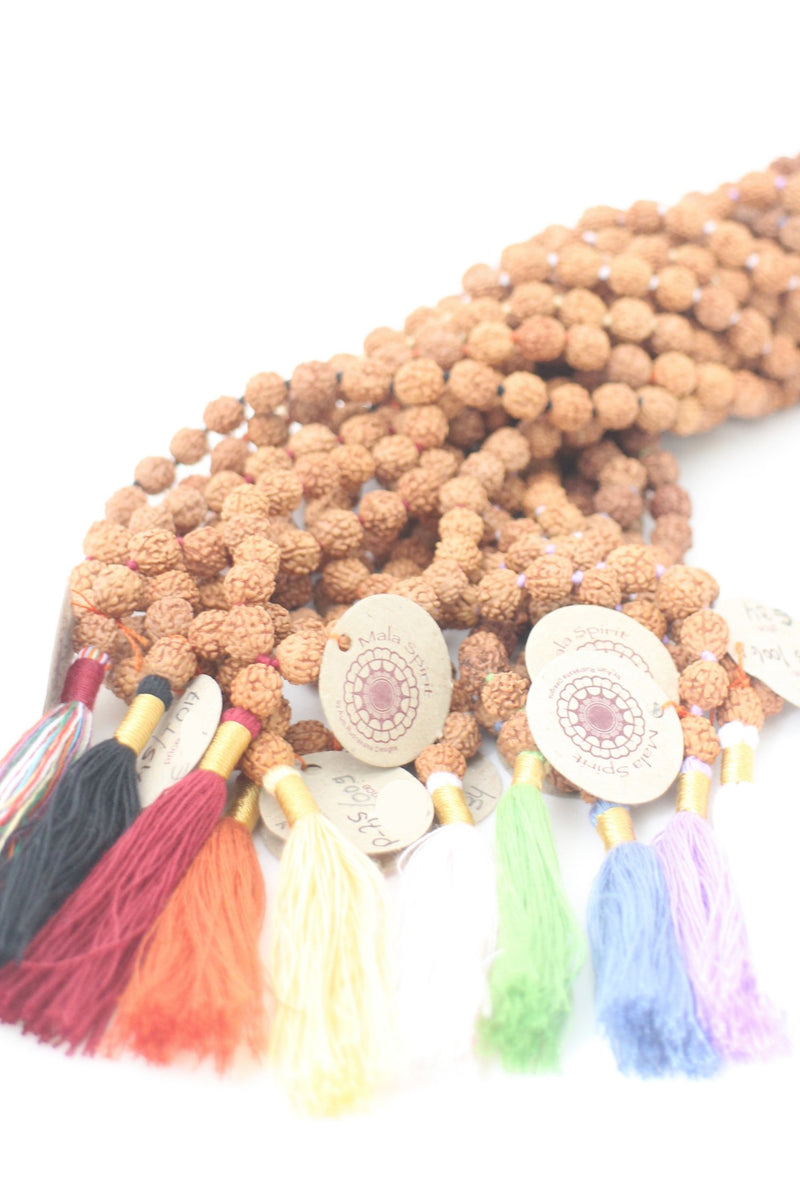 Mala spirit, Holy Mala Rudraksha vaaleanpunaisella tupsulla