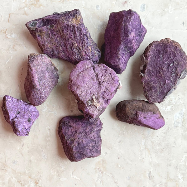 Purpurit rå mineral, från Brasilien gross