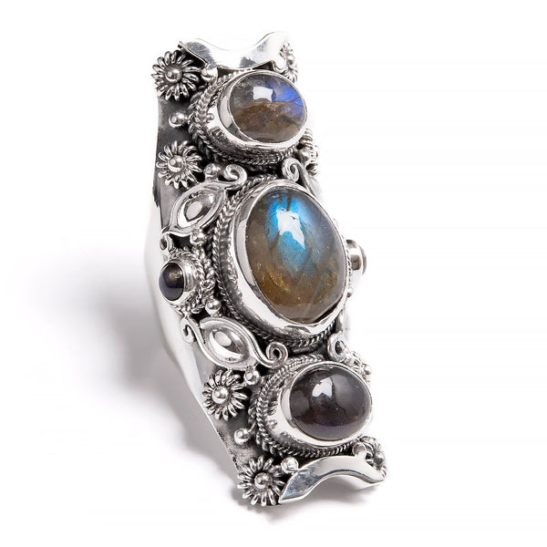 Labradorite, ring with five stones in silver filigree