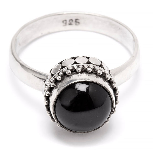 Onyx, filigree silver ring