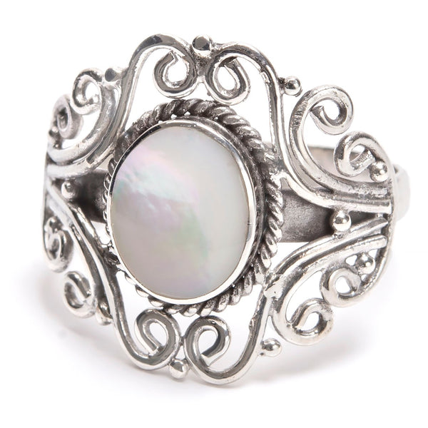 Mother of pearl silver ring with filigree decoration