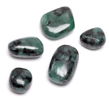 Emerald, tumbled crystal in A quality